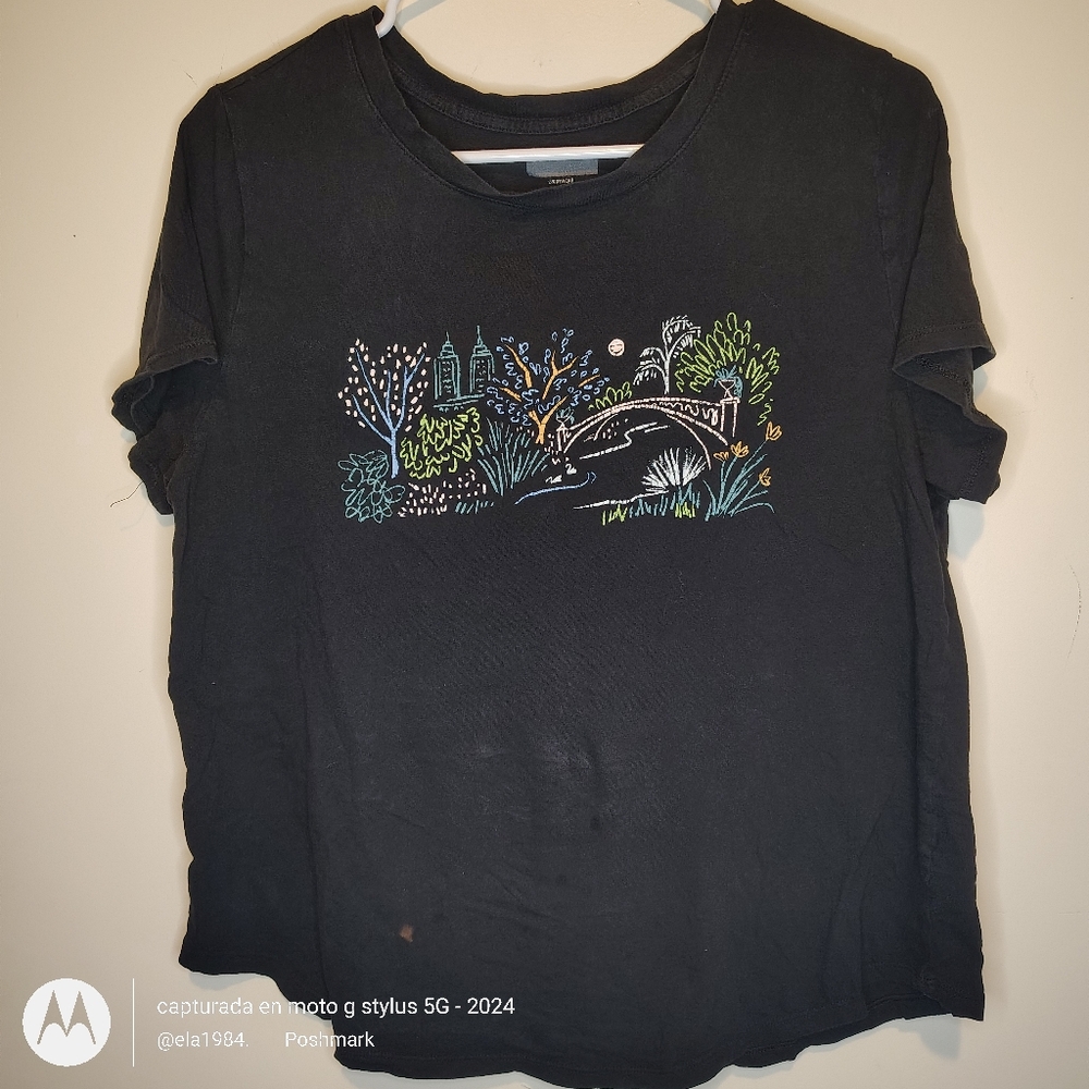 Black EVERYWEAR T-Shirt